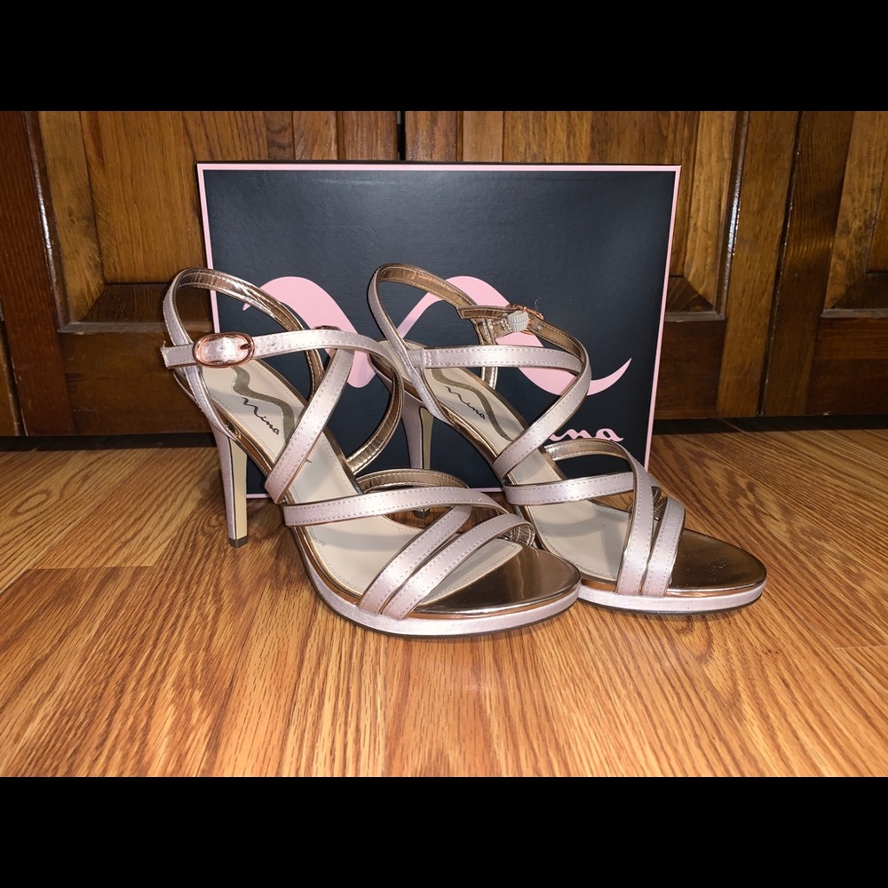 Nina formal nude/blush size 9.5